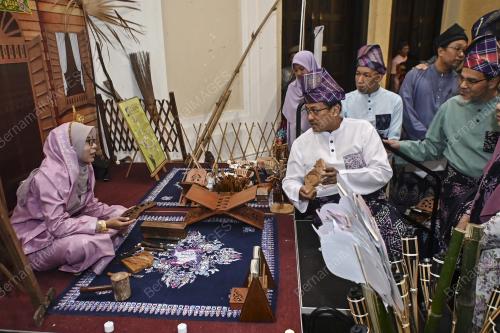 DATUK SERI DR SAMSURI MOKHTAR