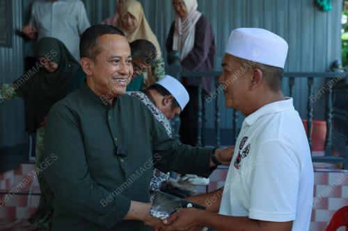 DATUK SERI DR AHMAD SAMSURI MOKHTAR