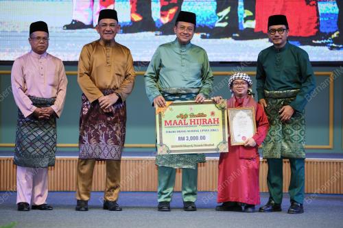 DATUK SERI DR AHMAD SAMSURI MOKHTAR