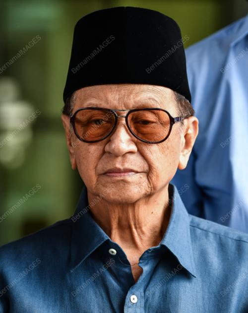 MAHKAMAH_WARIS