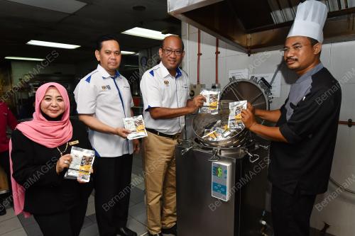 DATUK AZMAN MOHD YUSOF