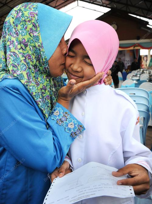 TR06_17112015_UPSR
