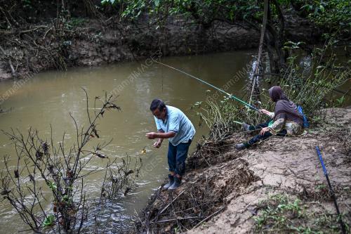 WARGA_MEMANCING