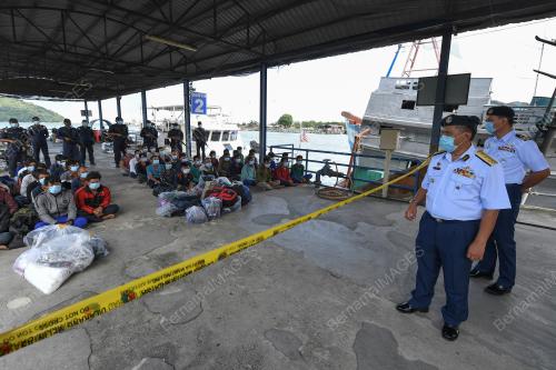 LAKSAMANA PERTAMA AMRAN DAUD