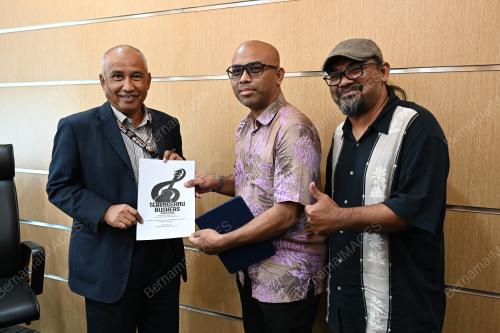 DATUK ROSLI LATIF