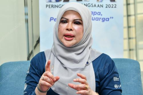 DATUK SERI RINA MOHD HARUN