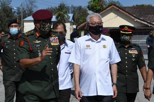 DATUK SERI ISMAIL SABRI YAAKOB