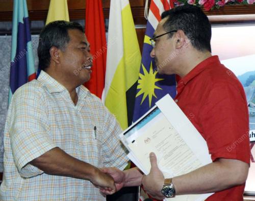 HISHAMMUDDIN TUN HUSSEIN