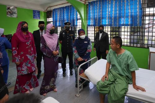 SULTANAH NUR ZAHIRAH