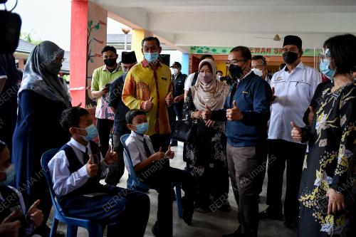 DATUK DR NOOR AZMI GHAZAL