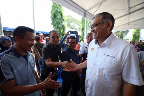 DATUK SERI DR SHAMSUL ANUAR