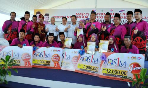 TR06_24102015_ANUGERAH_DESA