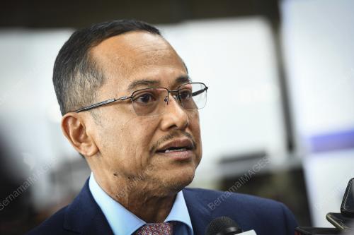 DATUK SERI DR AHMAD SAMSURI MOKTHAR