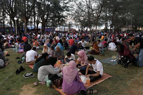 TR06_25052018_BERBUKA_PUASA