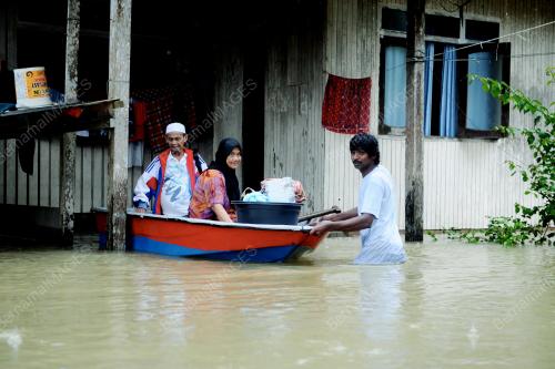 TR06_26022013_SETIU_BANJIR