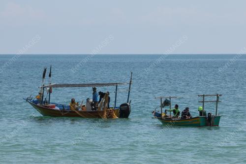NELAYAN PANTAI