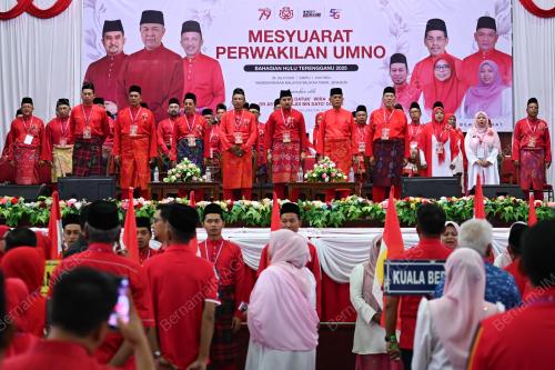 DATUK WIRA DR. ASYRAF WAJDI DUSUKI
