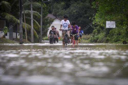 BANJIR DI KAMPUNG BUKIT MENTOK