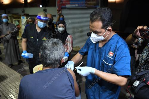VAKSIN GELANDANGAN