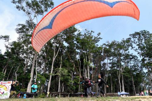 TR06_28062019_PARAGLIDING_BN201906232930