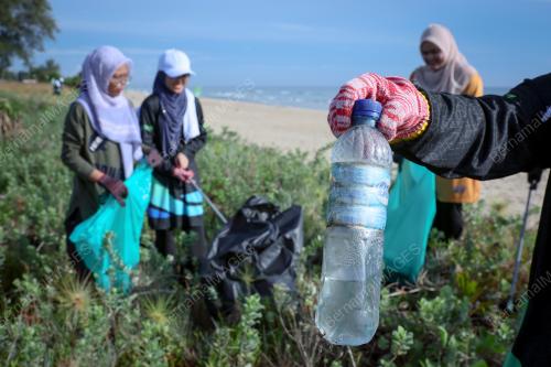 TH PROGRAM PENJAGAAN PANTAI DAN SURAU