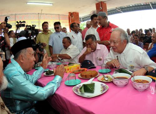 DATUK SERI MOHD NAJIB TUN ABDUL RAZAK