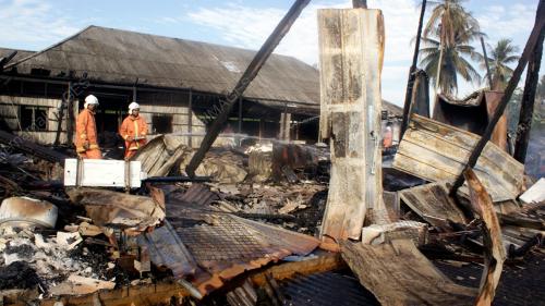 KILANG TERBAKAR