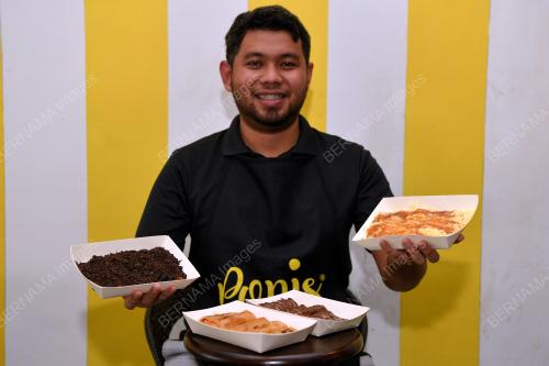USAHAWAN POPIS