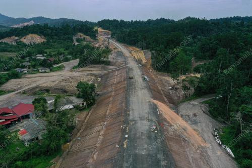 PROJEK LALUAN REL PANTAI TIMUR (ECRL)