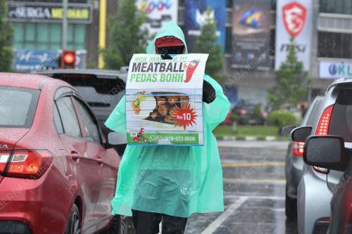 MONSUN TIMUR LAUT