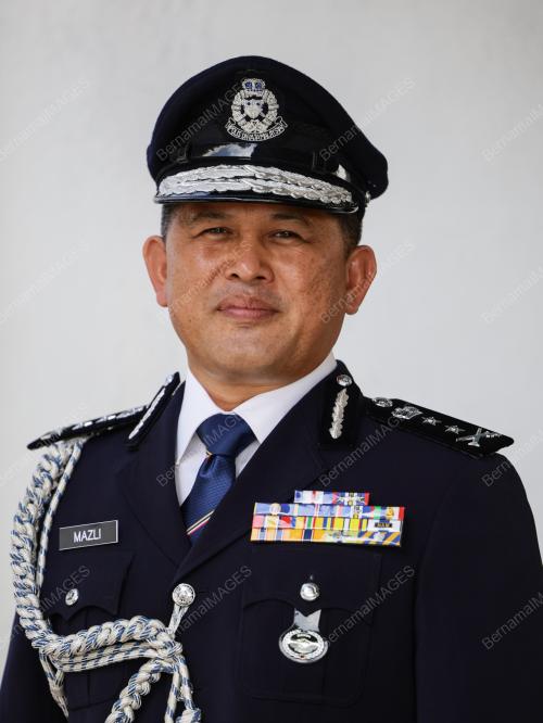 DATUK MAZLI MAZLAN