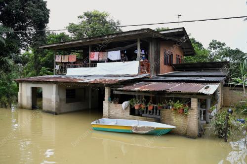 BANJIR TERENGGANU: KEMAMAN