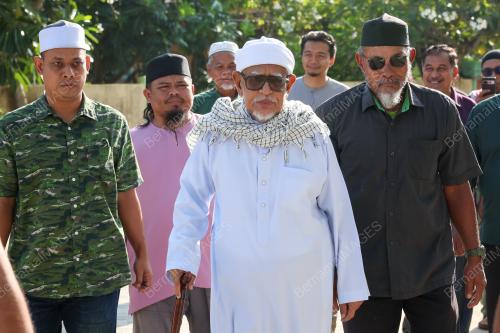 TAN SRI ABDUL HADI AWANG