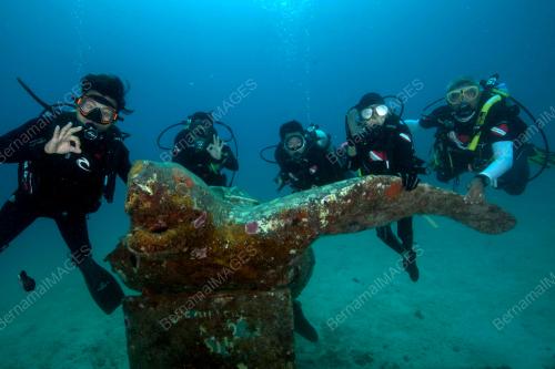 TR07_05112018_DIVE_HEART_BN201810080231