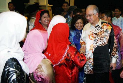 MOHD NAJIB TUN ABDUL RAZAK