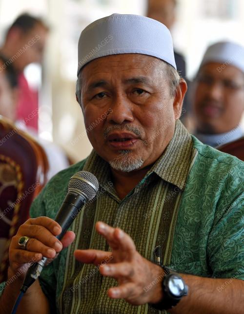 DATUK TUAN IBRAHIM TUAN MAN