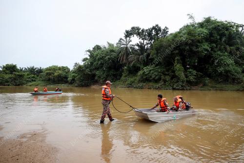 OPERASI SAR TRAGEDI KEPALA AIR
