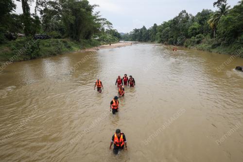 OPERASI SAR TRAGEDI KEPALA AIR