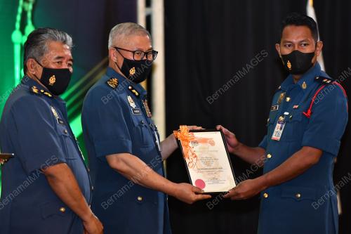 DATUK SERI MOHAMMAD HAMDAN WAHID