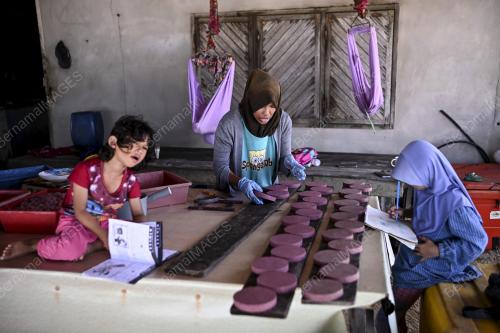 HARI WANITA