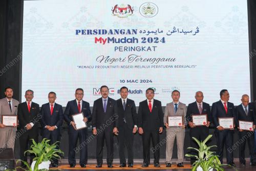 TAN SRI MOHD ZUKI ALI