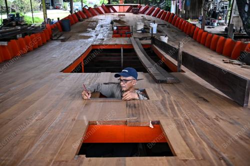 PEMBUATAN BOT TRADISIONAL