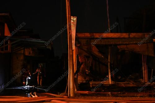 KEBAKARAN KEDAI DAN RUMAH