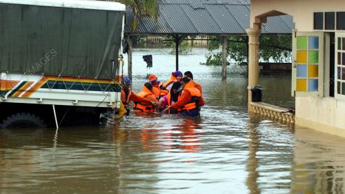 TR07_10122013_BANJIR_JPAM
