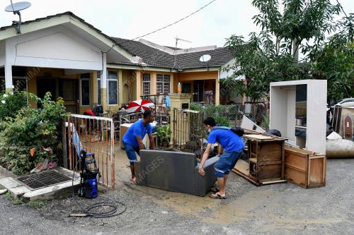 BANJIR KEMAMAN