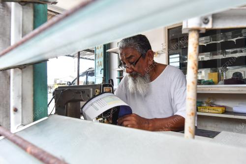 SONGKOK TERENGGANU