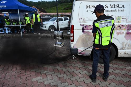 OPS GERAK KENDERAAN BERMOTOR