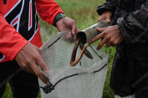 REZEKI MENCARI BELUT MUSIM TENGKUJUH