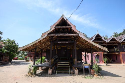 RESORT WARISAN PAHLAWAN