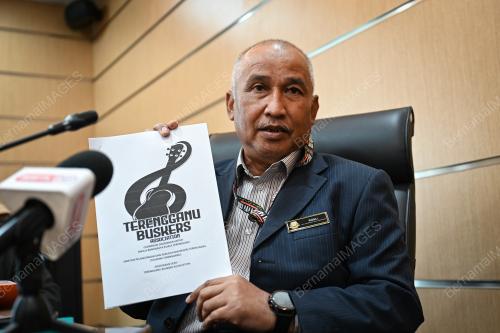 DATUK ROSLI LATIF